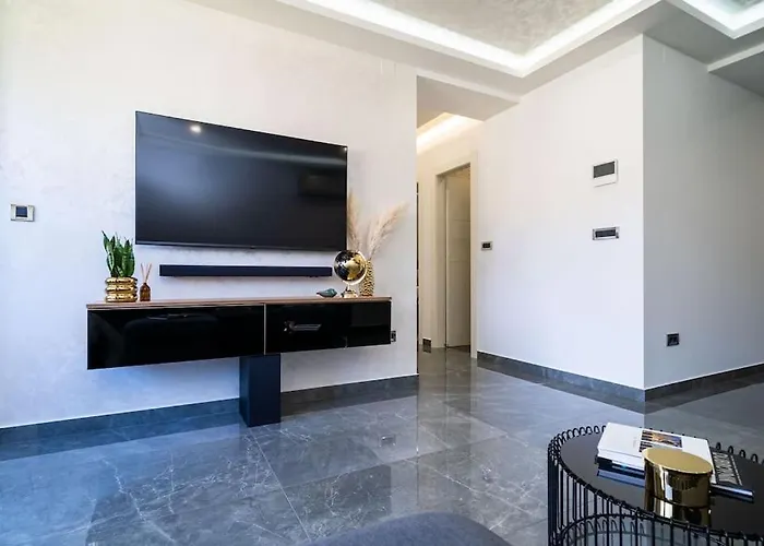 Anavi Apartment